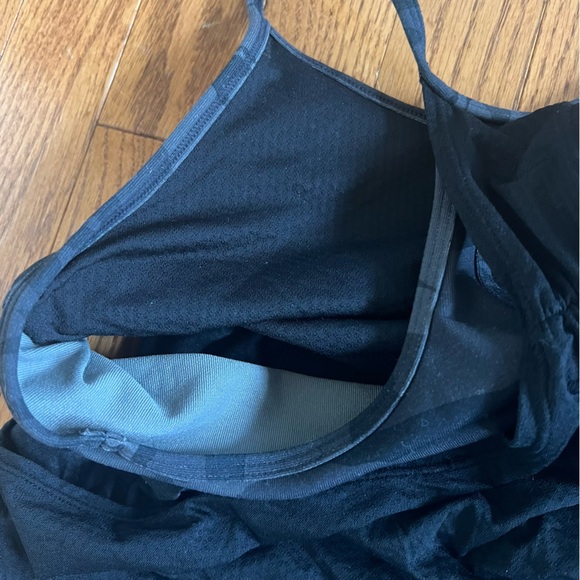 Lulu Lemon No Limits Tank Top. - Picture 7 of 7